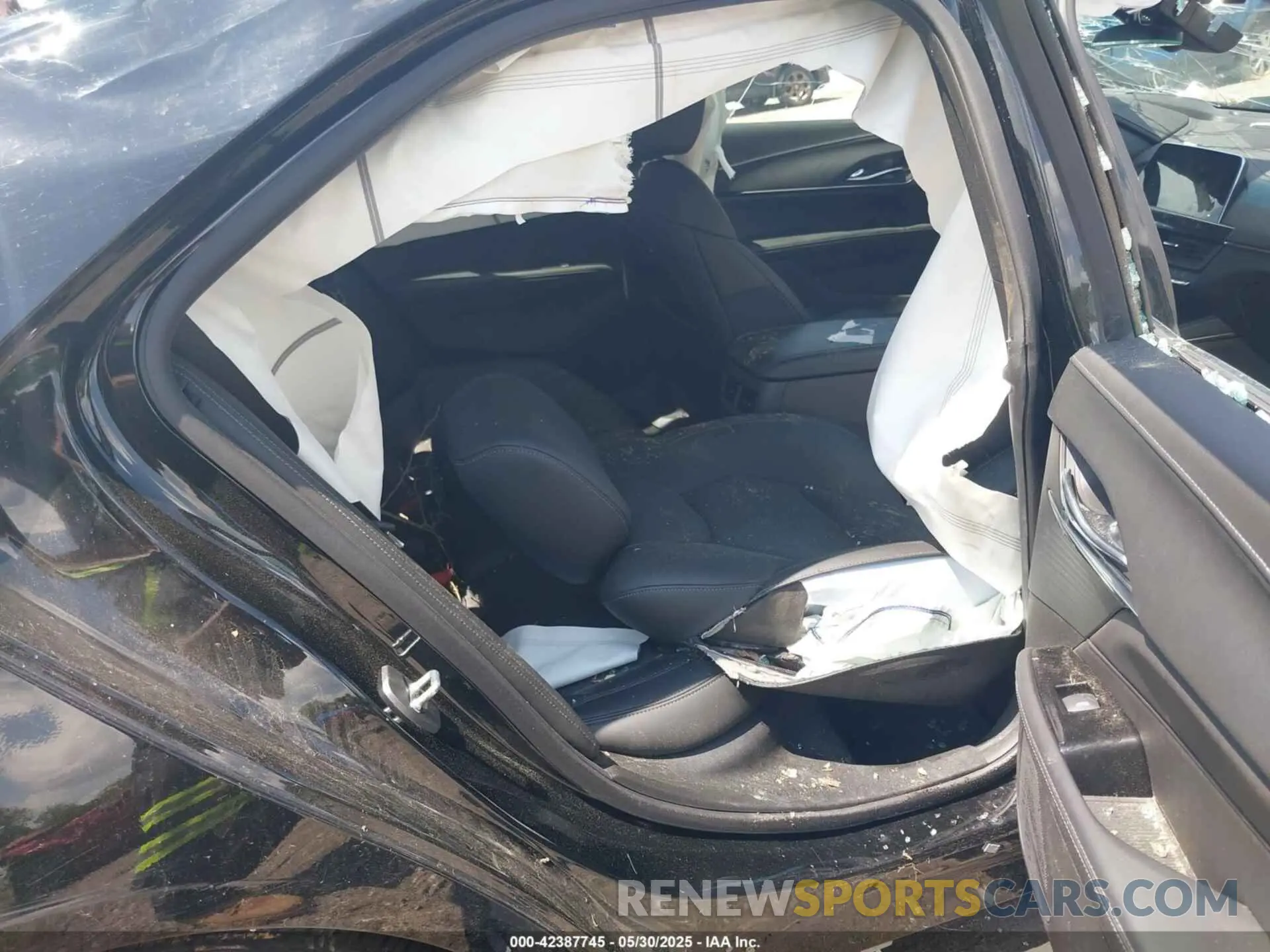 8 fotografías del automóvil dañado 1G6DA5RK1M0115585 CADILLAC CT4 2021