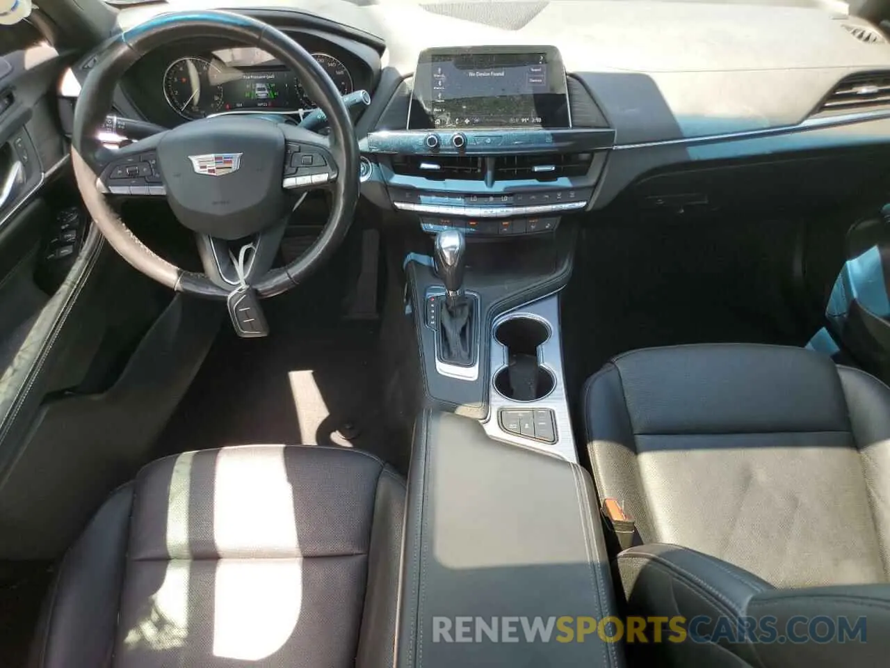 8 fotografías del automóvil dañado 1G6DB5RK6M0113750 CADILLAC CT4 2021