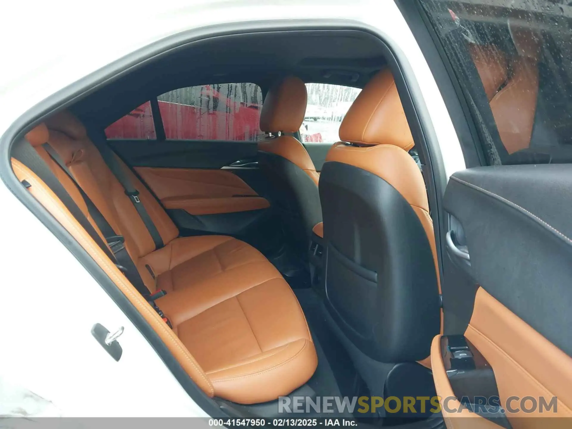 8 fotografías del automóvil dañado 1G6DB5RK4N0114512 CADILLAC CT4 2022
