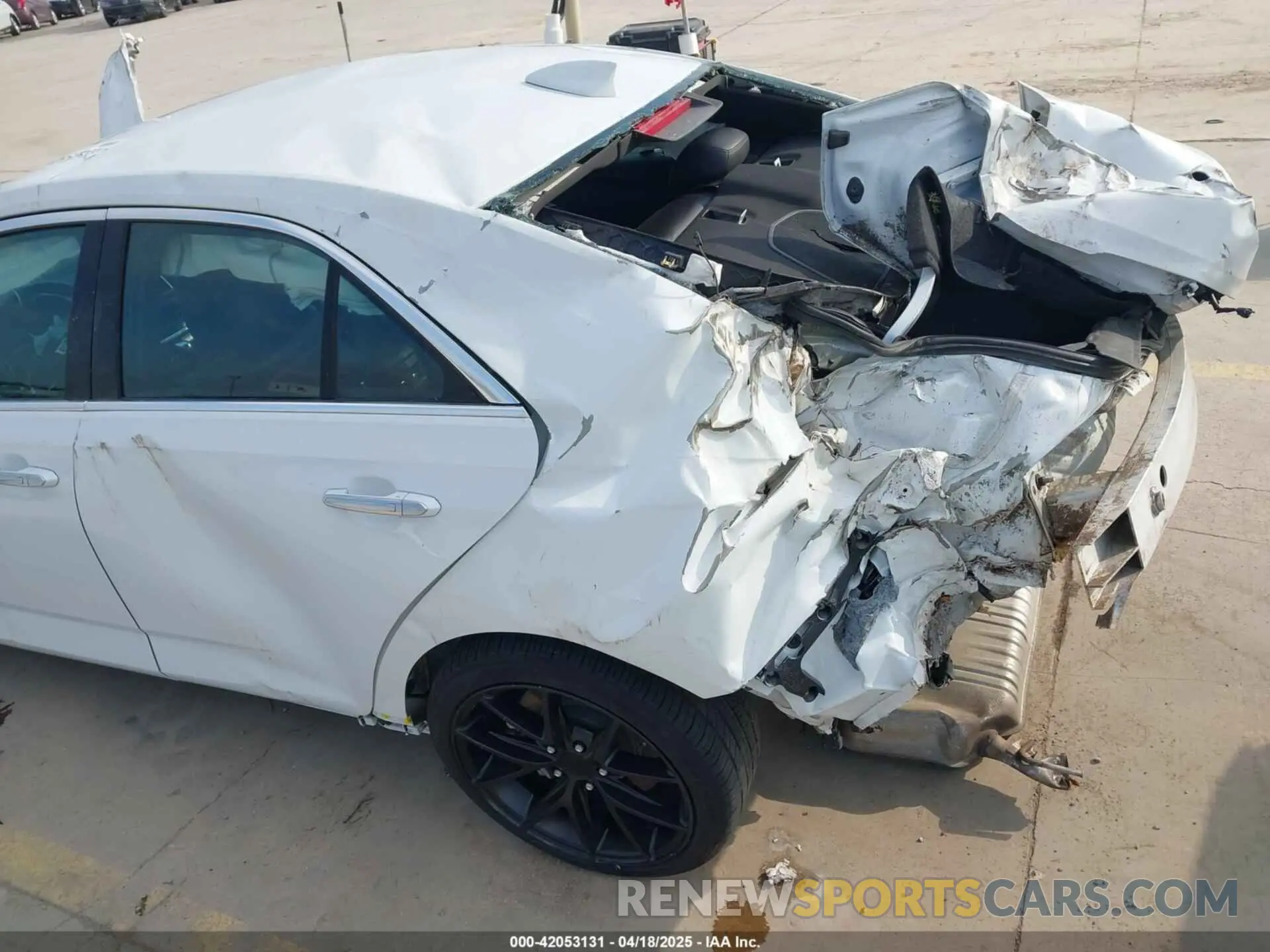 14 fotografías del automóvil dañado 1G6DB5RK5N0107634 CADILLAC CT4 2022