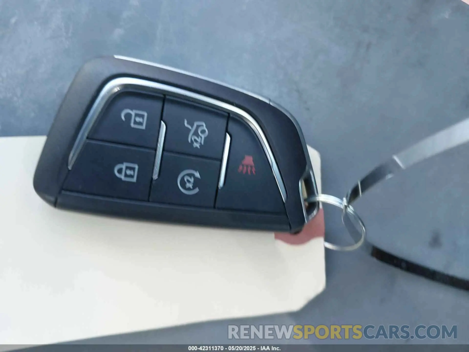 11 fotografías del automóvil dañado 1G6DB5RK8N0119888 CADILLAC CT4 2022