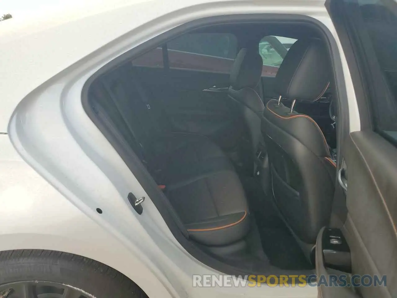 10 fotografías del automóvil dañado 1G6DC5RK0N0126864 CADILLAC CT4 2022