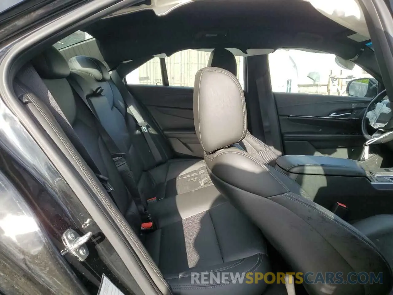 10 fotografías del automóvil dañado 1G6DF5RK3P0119899 CADILLAC CT4 2023