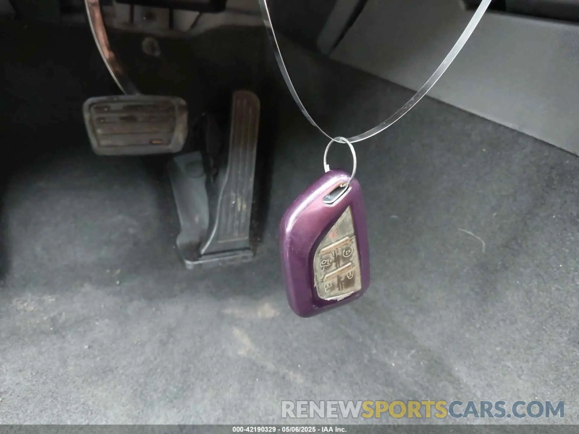 11 fotografías del automóvil dañado 1G6DF5RK8P0106050 CADILLAC CT4 2023