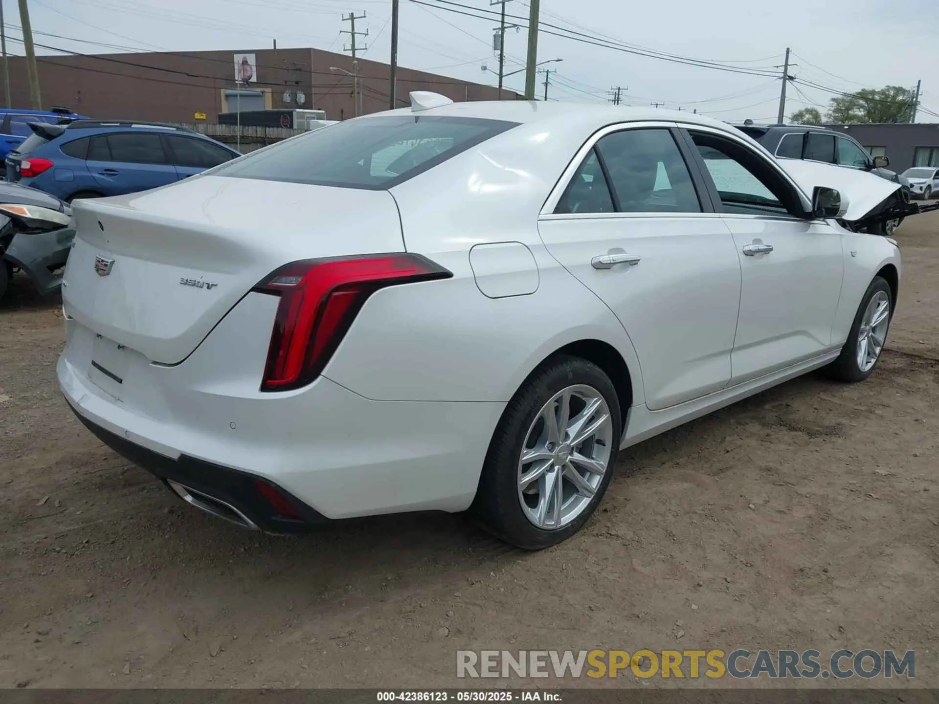 4 fotografías del automóvil dañado 1G6DK5RK2P0108016 CADILLAC CT4 2023