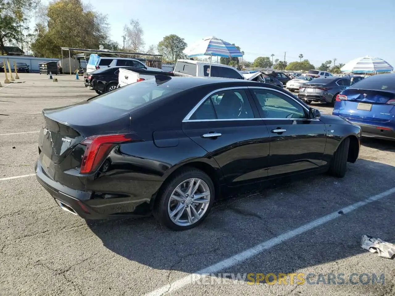3 fotografías del automóvil dañado 1G6DA5RK0R0128576 CADILLAC CT4 2024