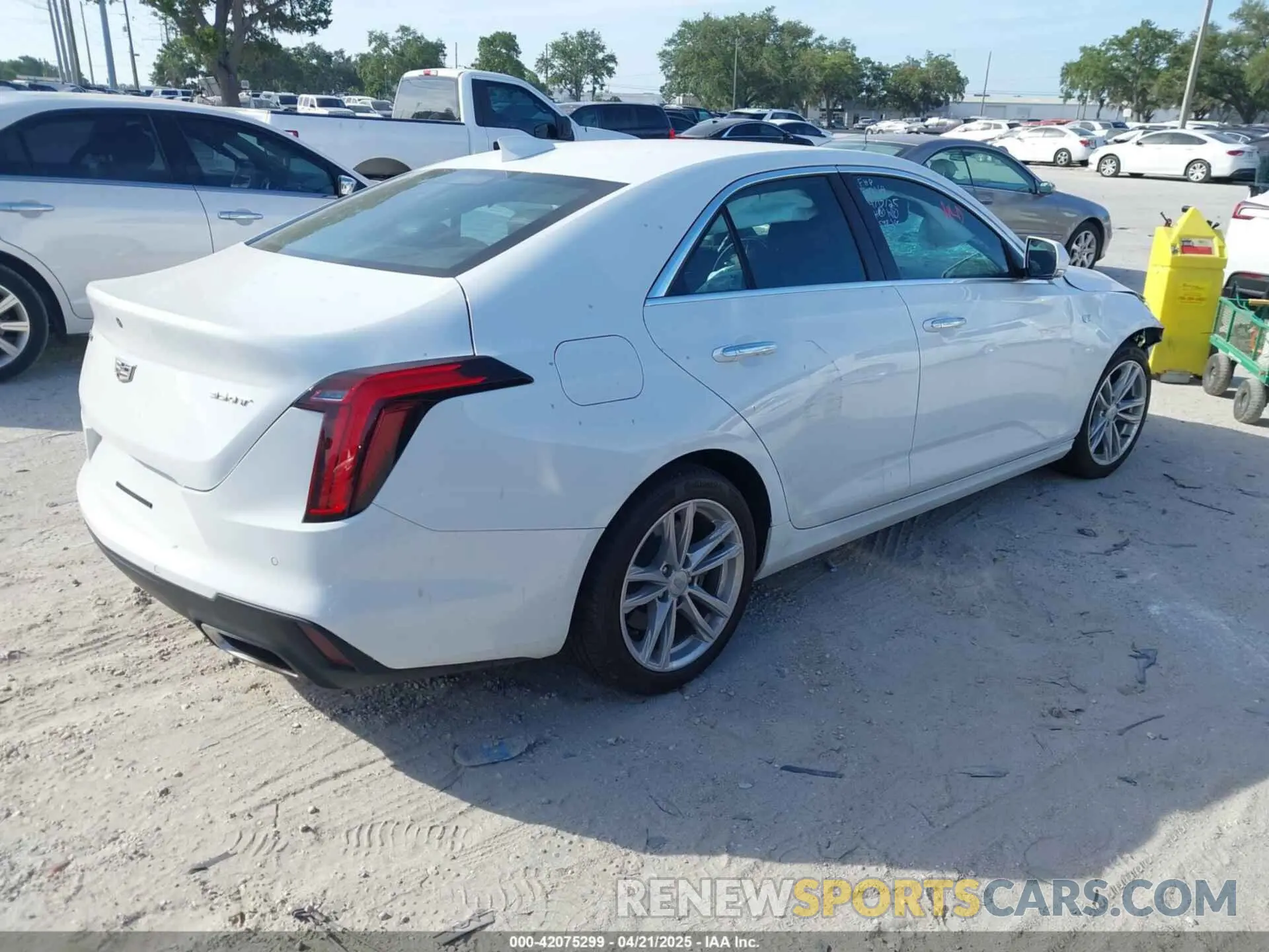 4 fotografías del automóvil dañado 1G6DA5RK2R0124982 CADILLAC CT4 2024
