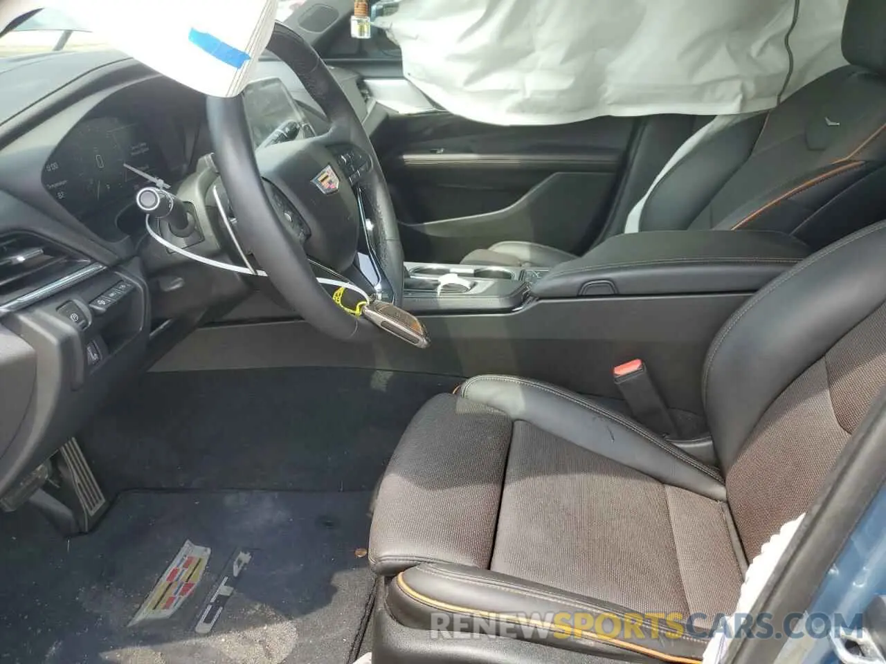 7 fotografías del automóvil dañado 1G6DC5RK2R0111224 CADILLAC CT4 2024