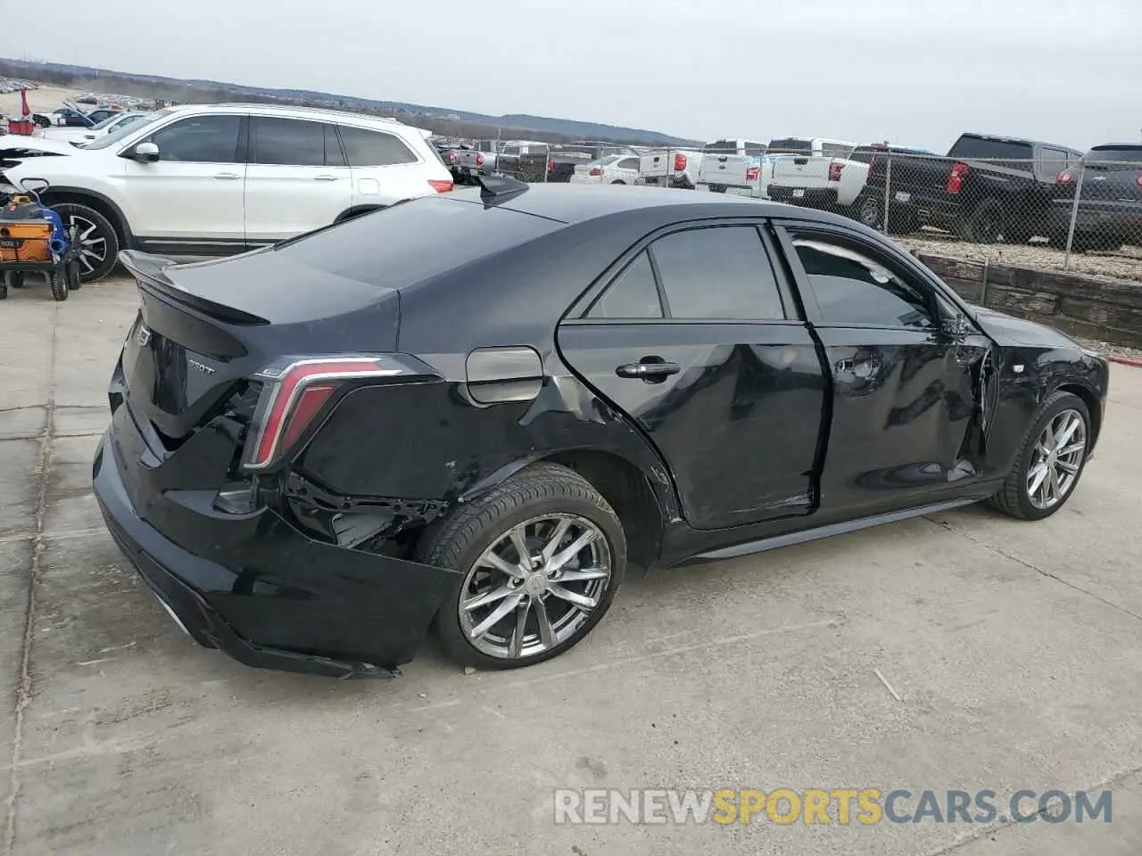 3 fotografías del automóvil dañado 1G6DG5RK4R0108409 CADILLAC CT4 2024