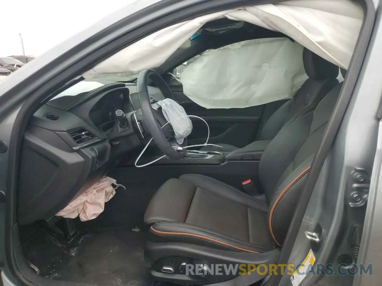 7 fotografías del automóvil dañado 1G6DG5RK6R0100179 CADILLAC CT4 2024