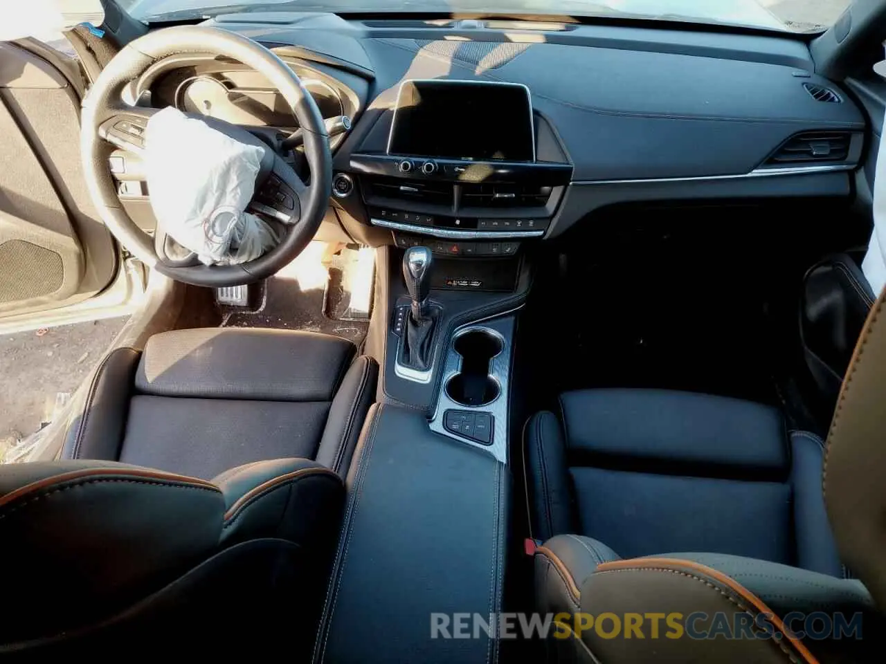 8 fotografías del automóvil dañado 1G6DG5RK6R0100179 CADILLAC CT4 2024