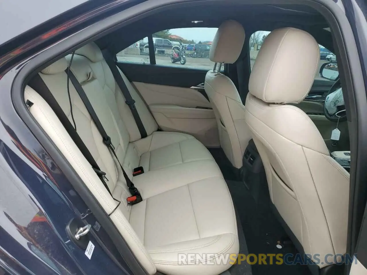 11 fotografías del automóvil dañado 1G6DK5RK2R0131430 CADILLAC CT4 2024