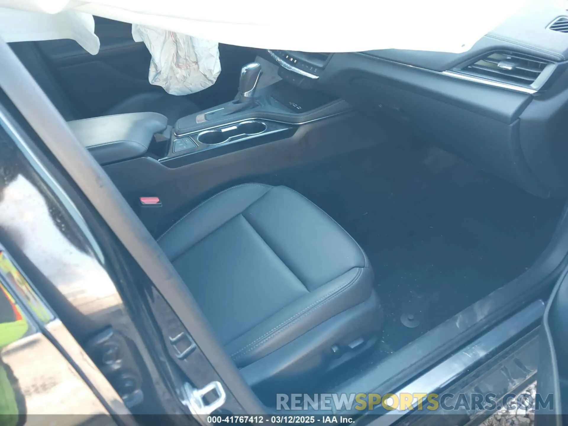 5 fotografías del automóvil dañado 1G6DA5RK8S0110154 CADILLAC CT4 2025