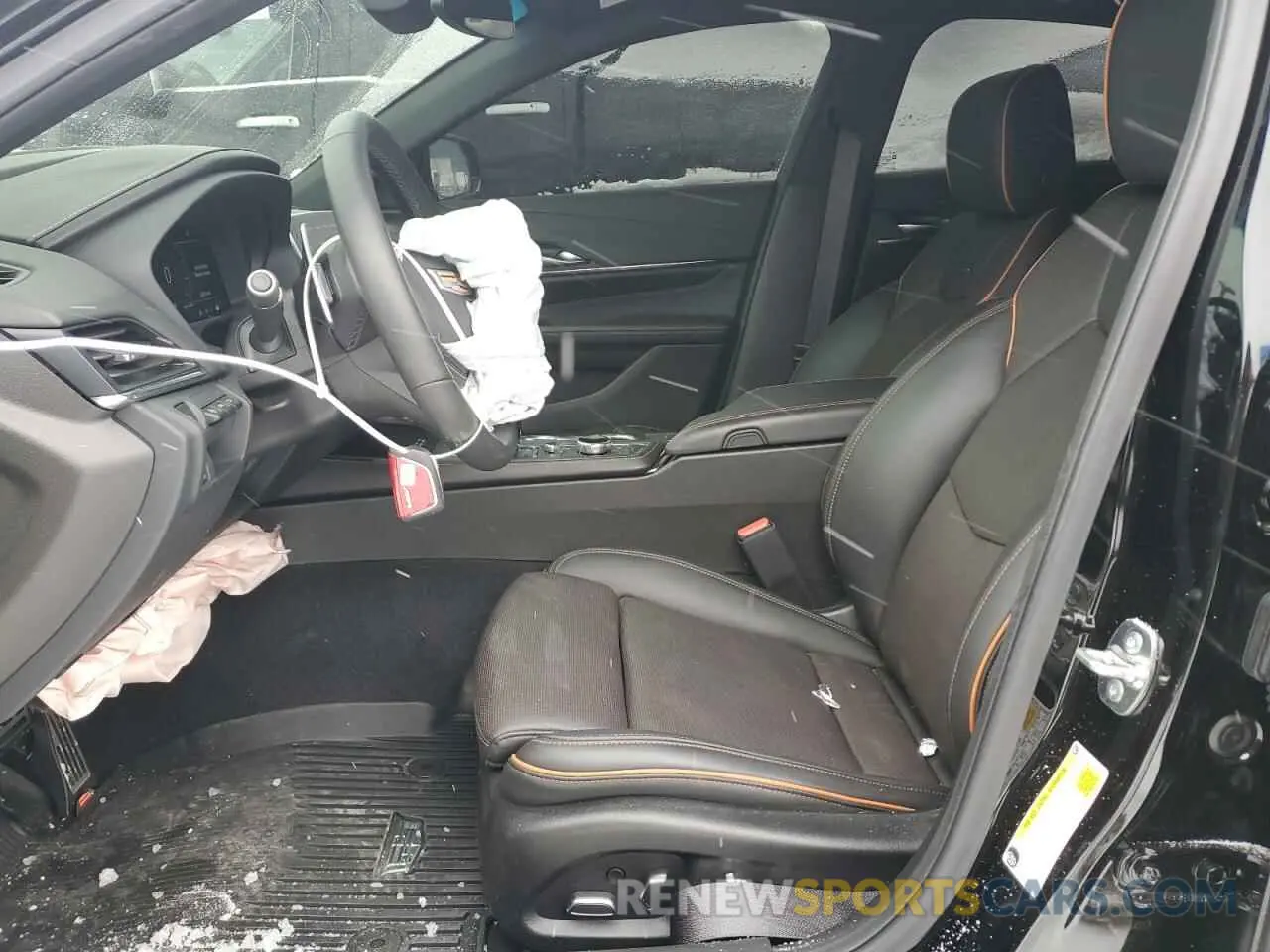 7 fotografías del automóvil dañado 1G6DH5RL3S0103892 CADILLAC CT4 2025