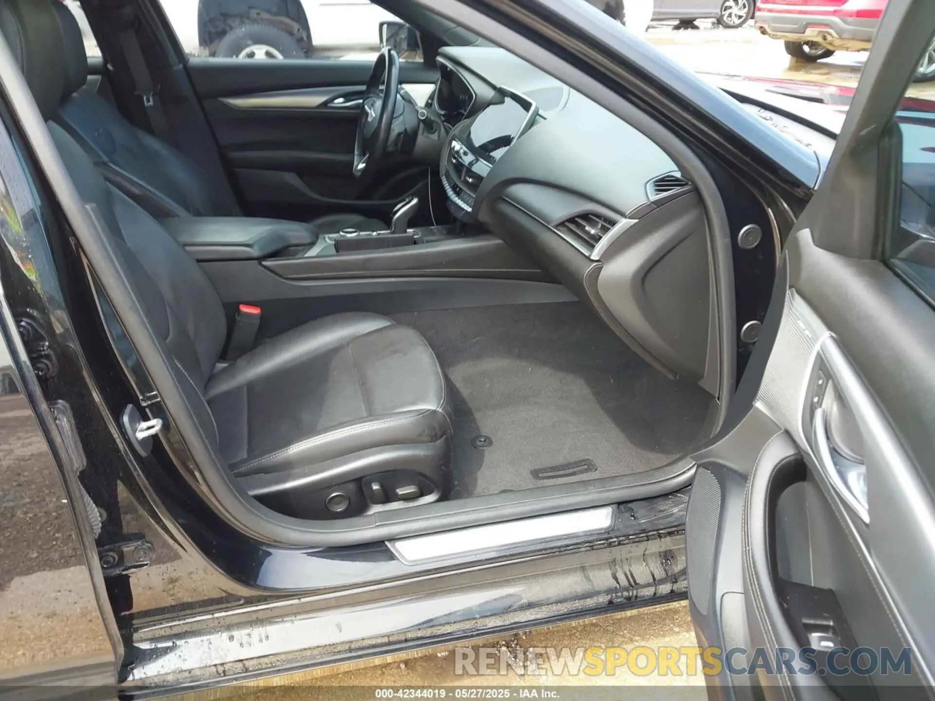 5 fotografías del automóvil dañado 1G6DN5RW6L0149883 CADILLAC CT5 2020
