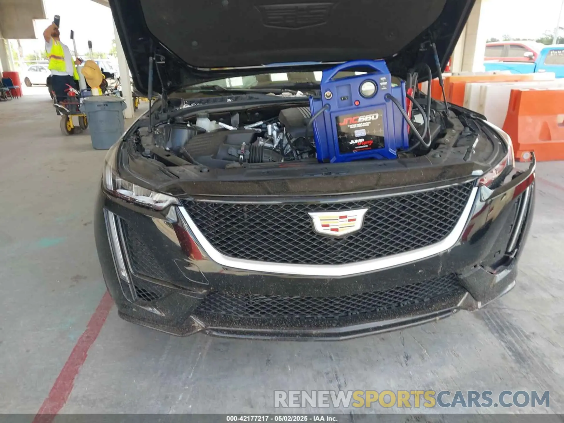 12 fotografías del automóvil dañado 1G6DP5RK7L0154923 CADILLAC CT5 2020