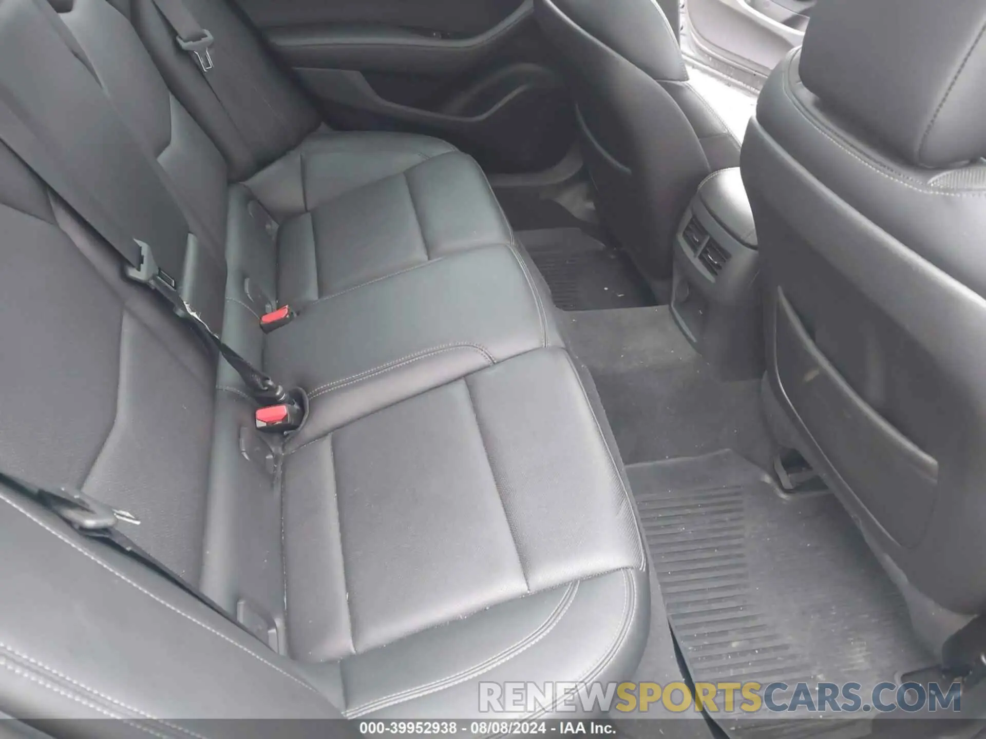 8 fotografías del automóvil dañado 1G6DT5RW2L0153256 CADILLAC CT5 2020