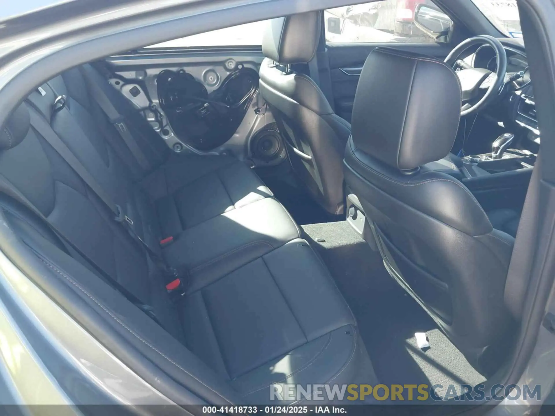 8 fotografías del automóvil dañado 1G6DP5RK6M0128539 CADILLAC CT5 2021