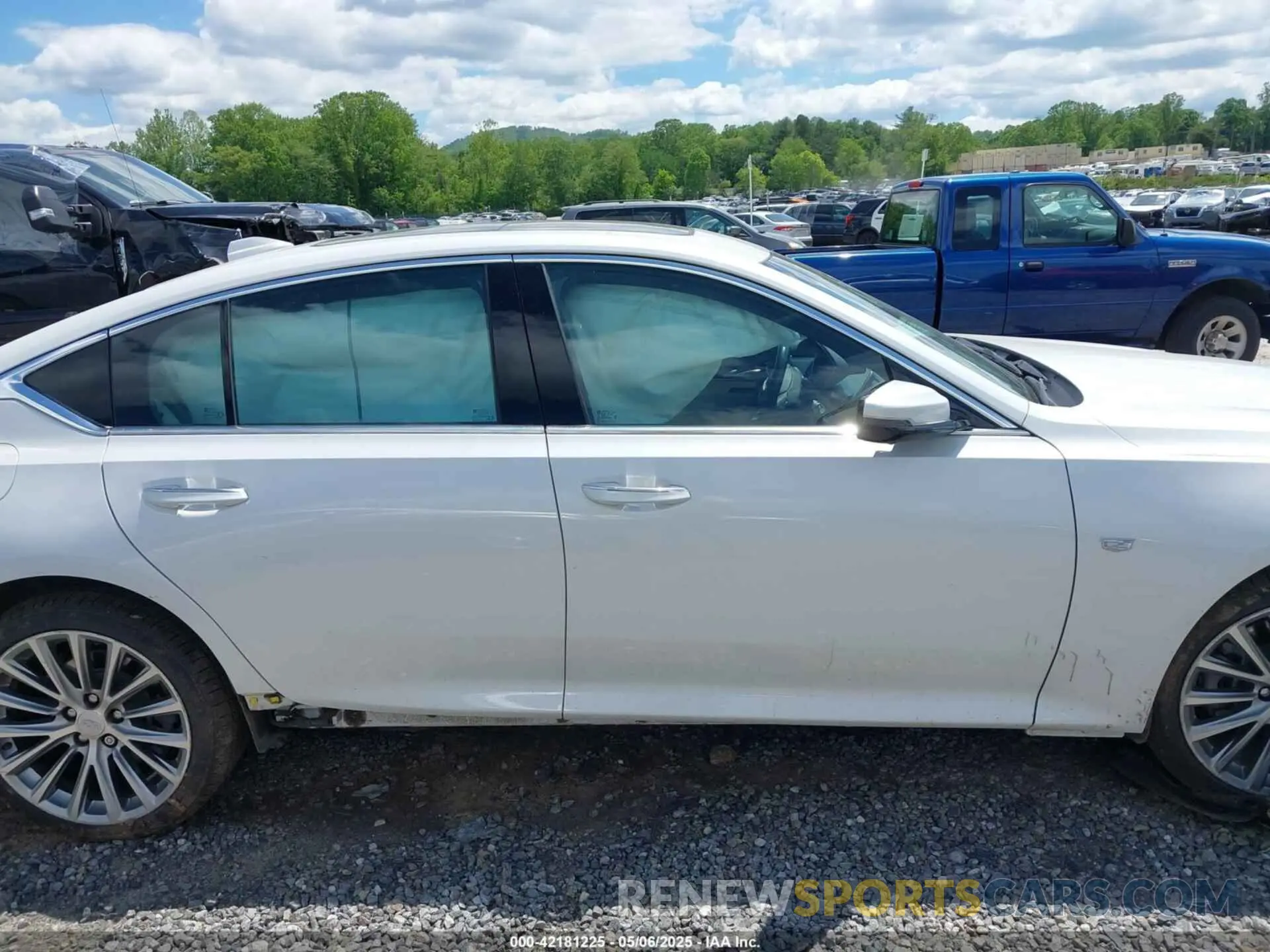 14 fotografías del automóvil dañado 1G6DT5RW5M0143287 CADILLAC CT5 2021