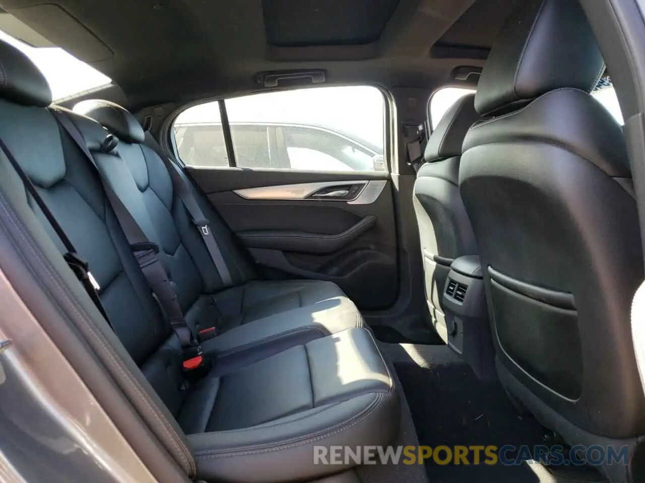 10 fotografías del automóvil dañado 1G6DX5RK1M0126620 CADILLAC CT5 2021