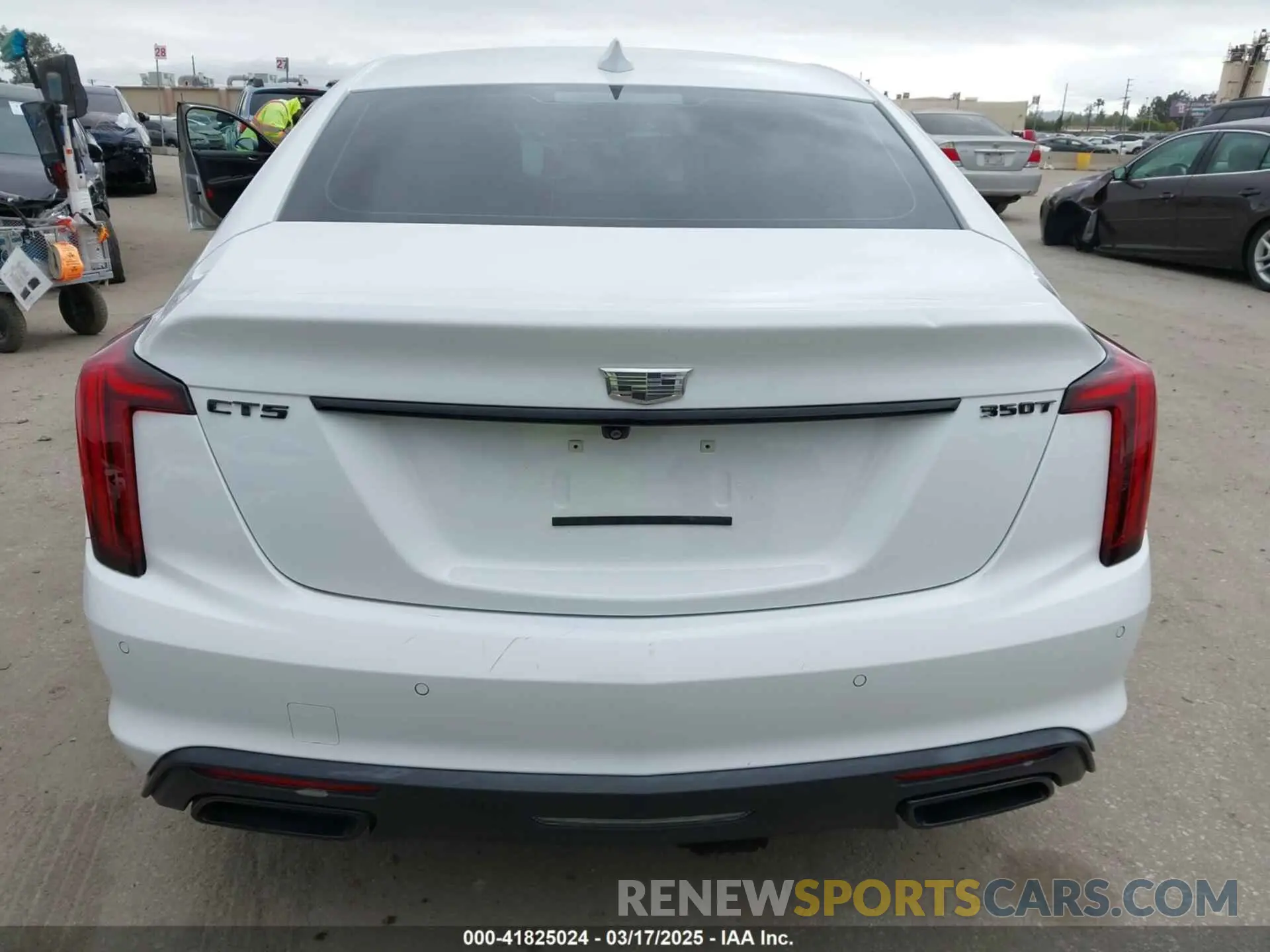 17 fotografías del automóvil dañado 1G6DM5RK6N0136036 CADILLAC CT5 2022