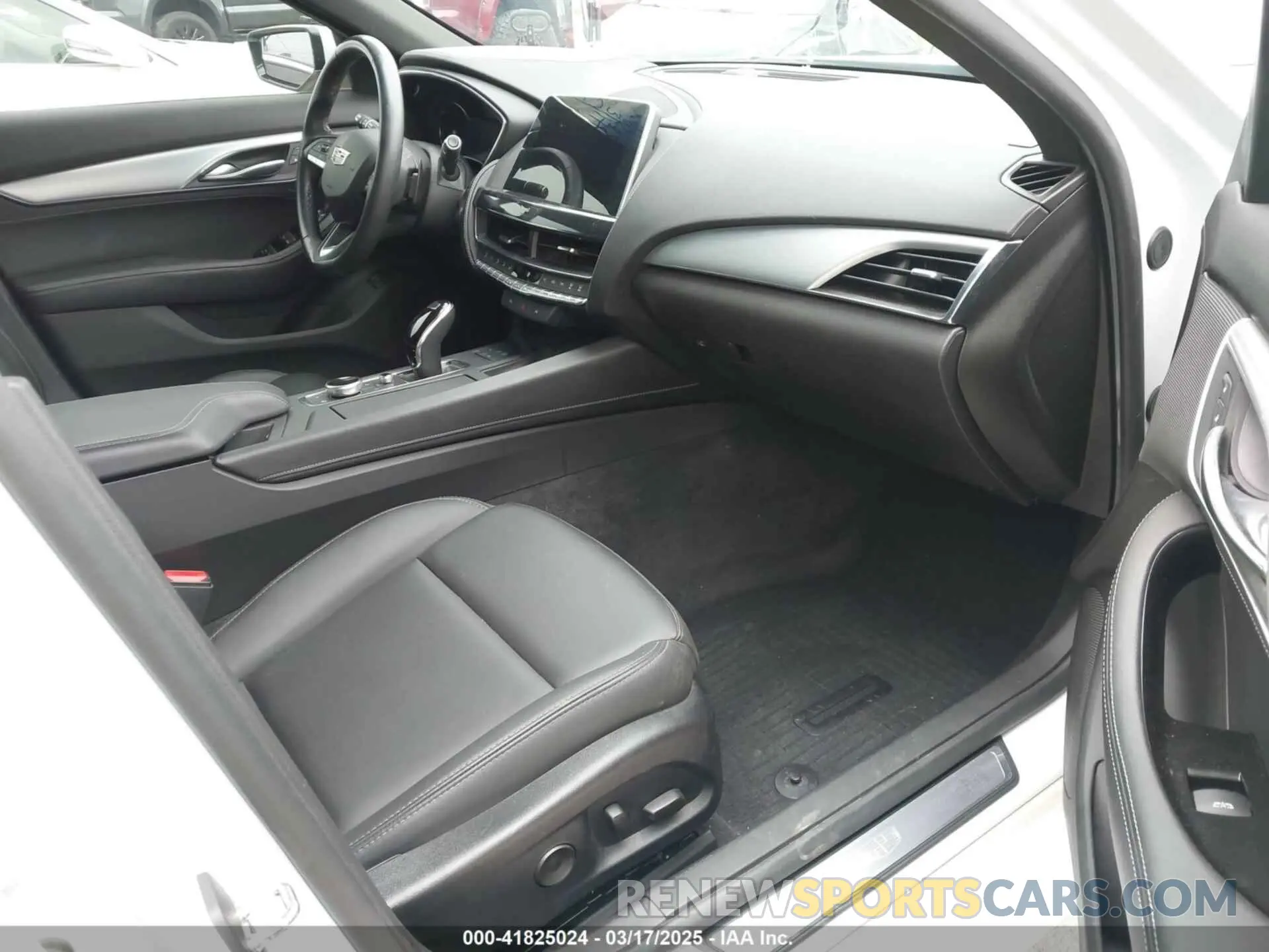 5 fotografías del automóvil dañado 1G6DM5RK6N0136036 CADILLAC CT5 2022