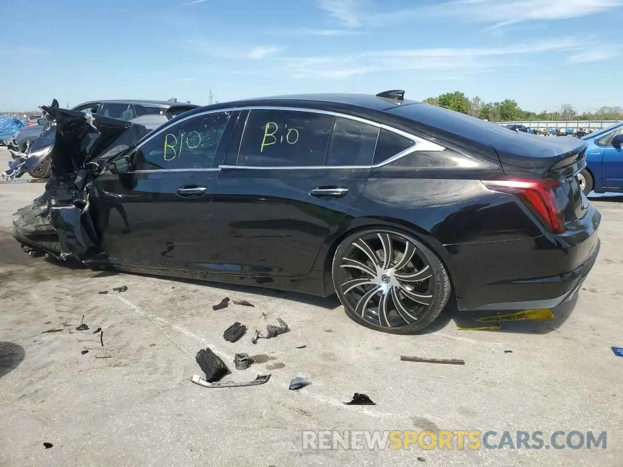 2 fotografías del automóvil dañado 1G6DN5RK0P0134086 CADILLAC CT5 2023