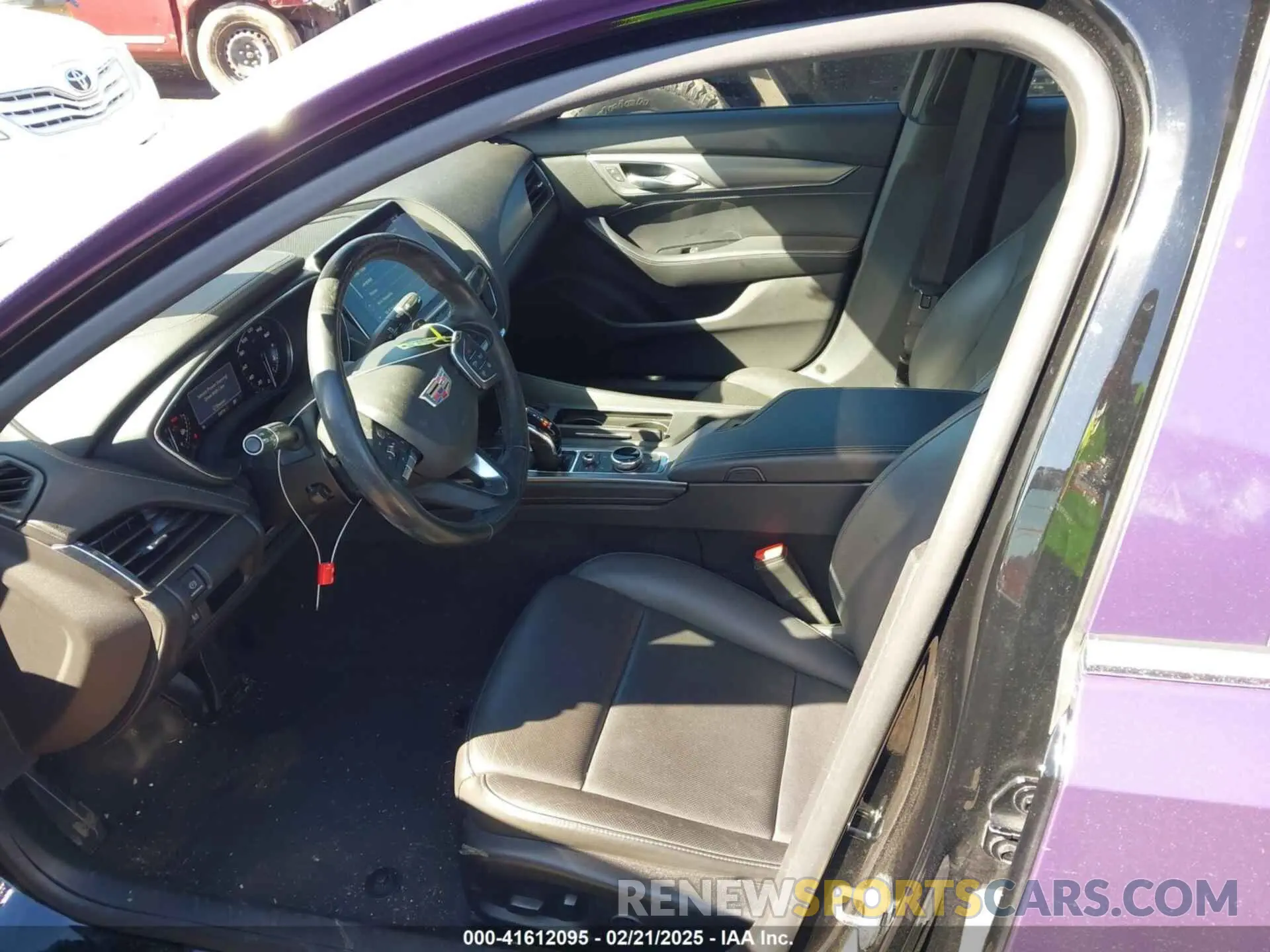 5 fotografías del automóvil dañado 1G6DN5RK6P0133072 CADILLAC CT5 2023