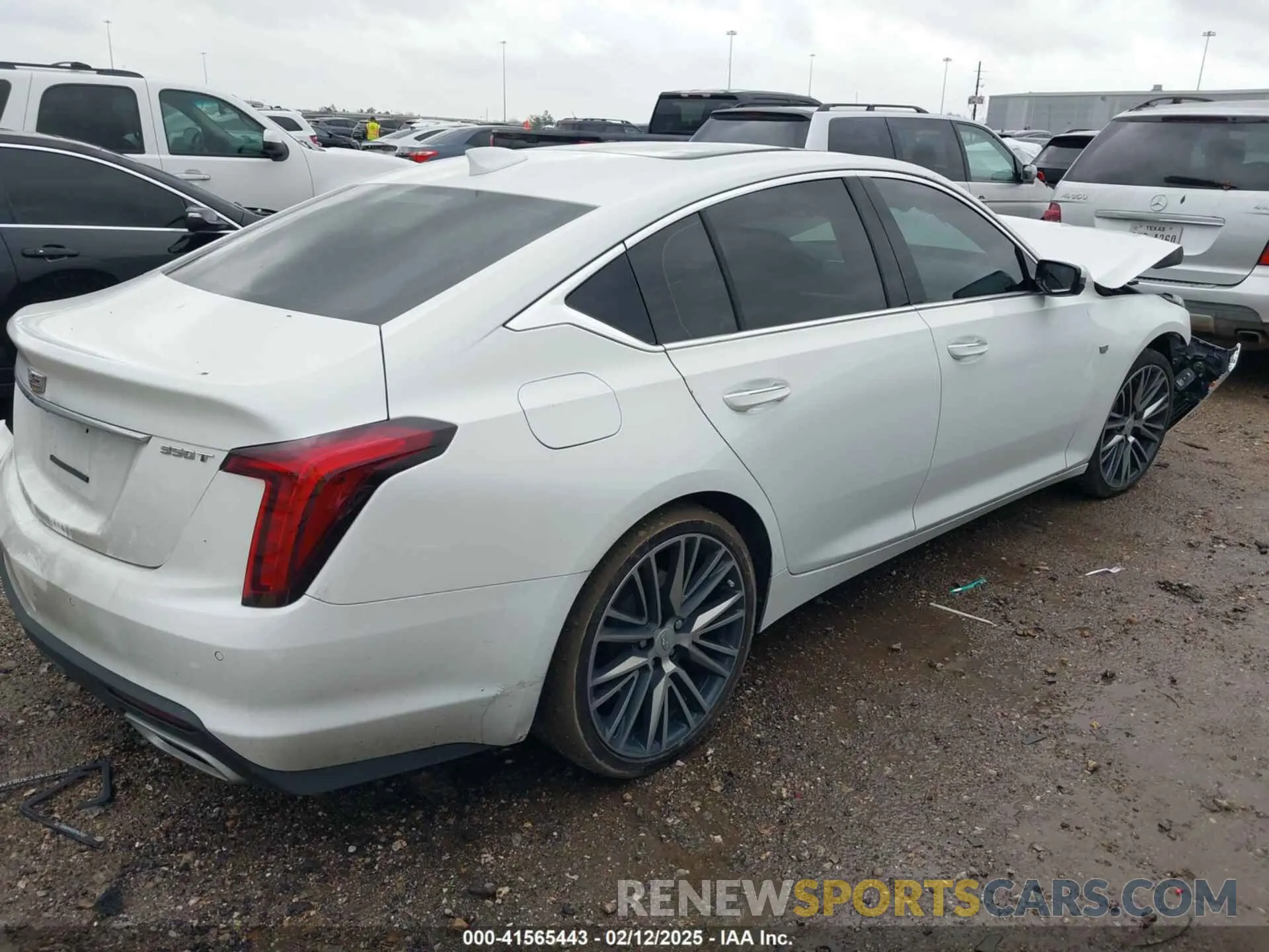 4 fotografías del automóvil dañado 1G6DN5RKXP0123435 CADILLAC CT5 2023