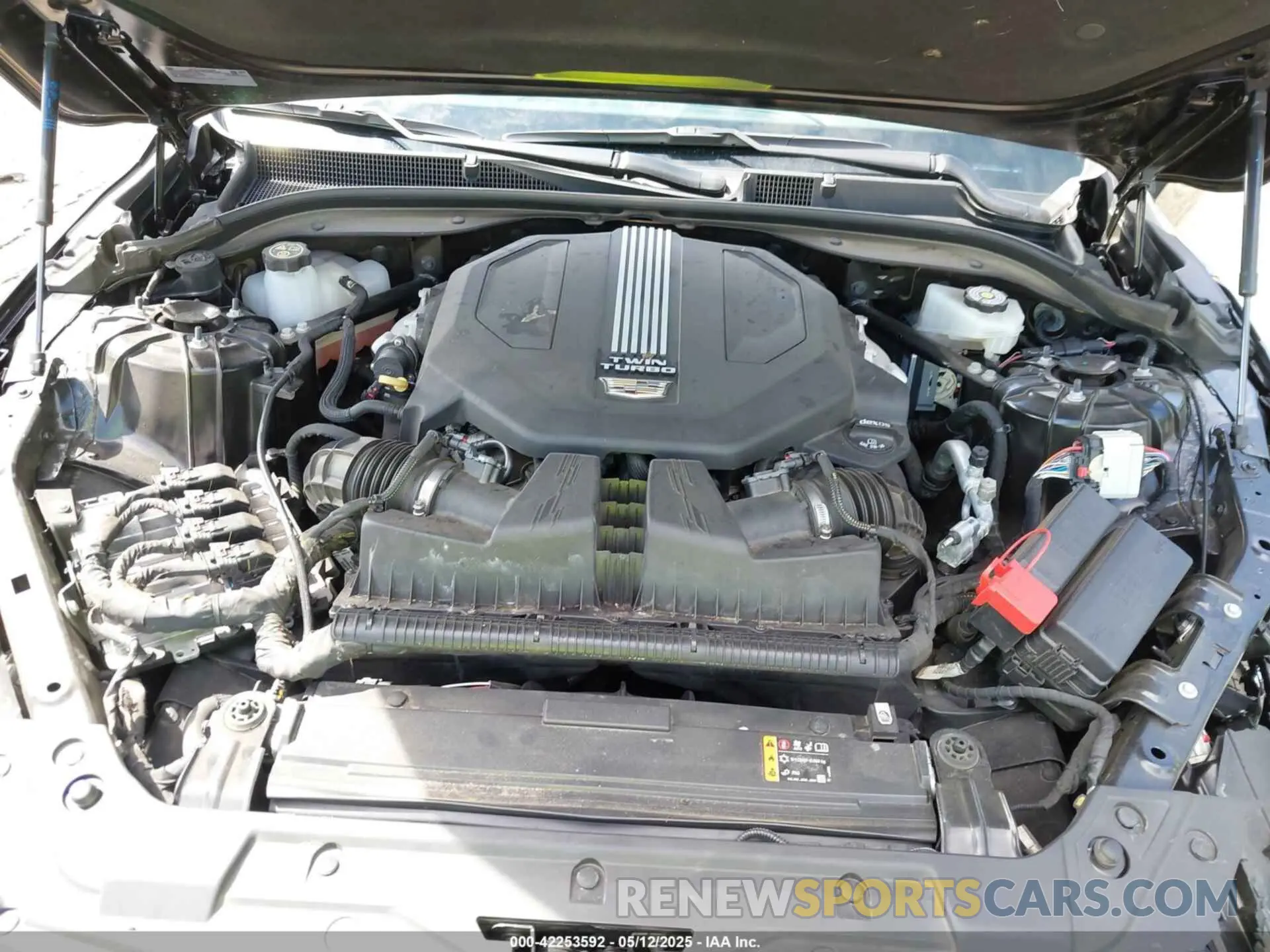 10 fotografías del automóvil dañado 1G6DN5RW4P0105306 CADILLAC CT5 2023