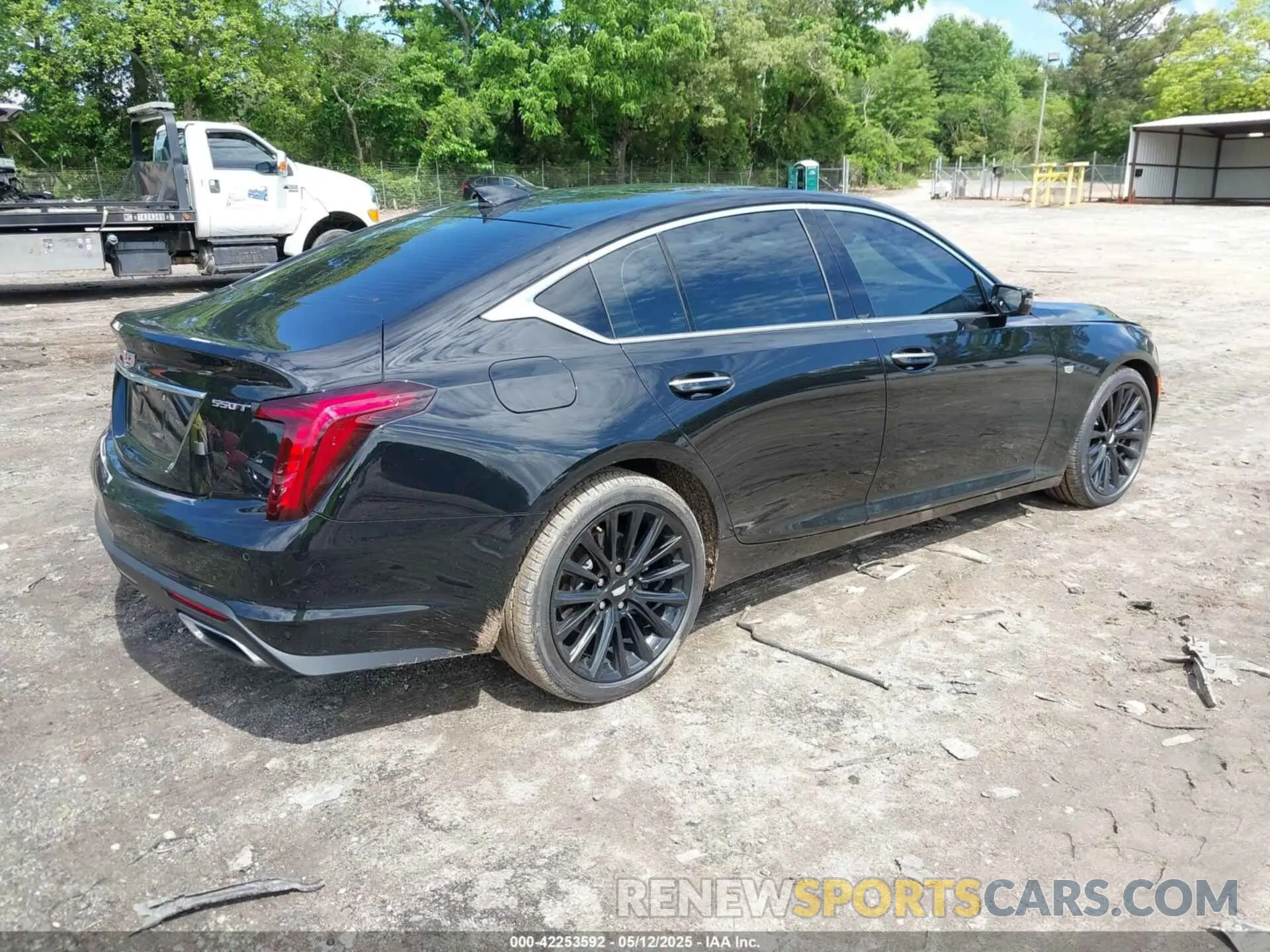 4 fotografías del automóvil dañado 1G6DN5RW4P0105306 CADILLAC CT5 2023