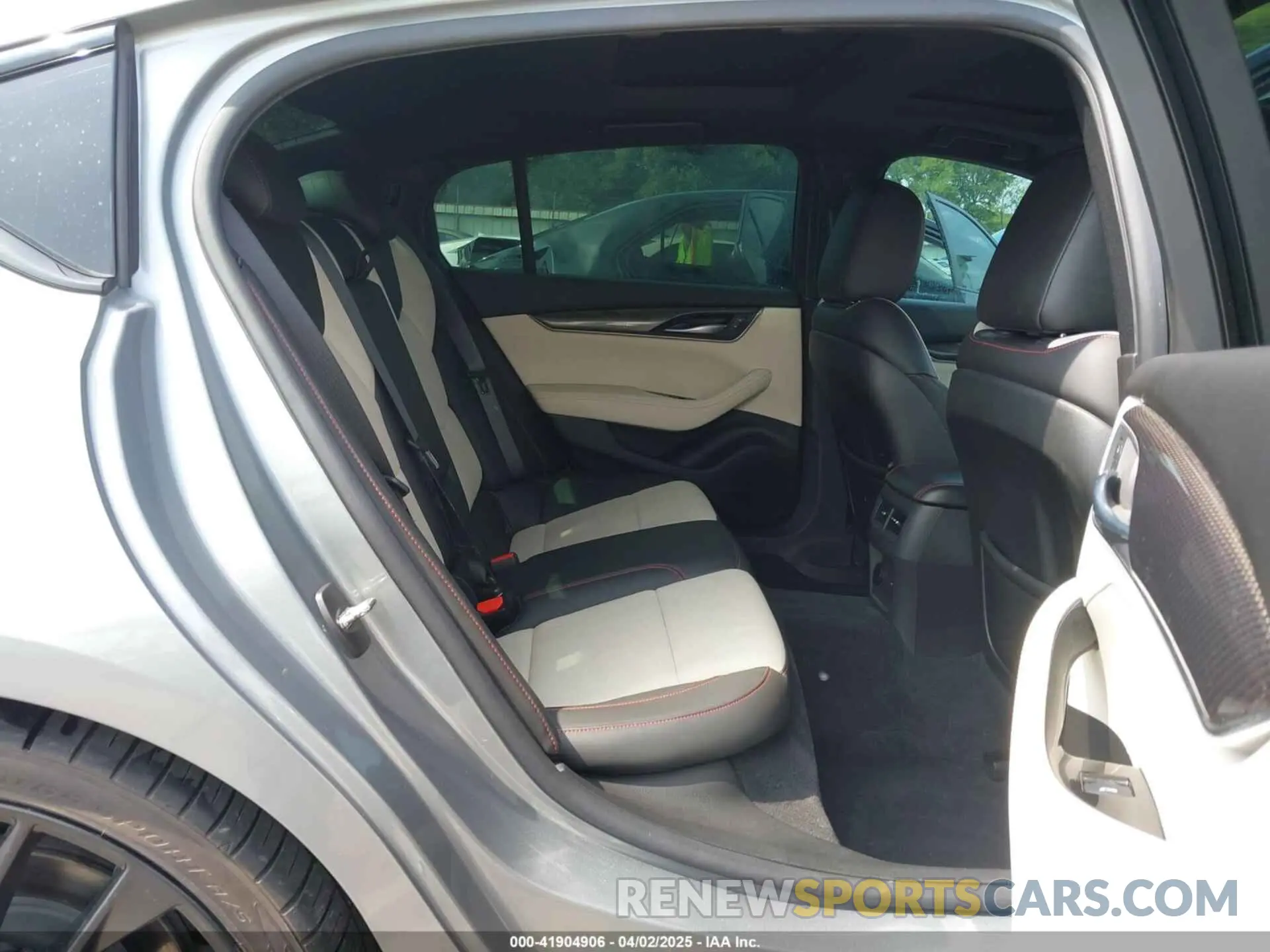 8 fotografías del automóvil dañado 1G6DP5RK7P0113696 CADILLAC CT5 2023