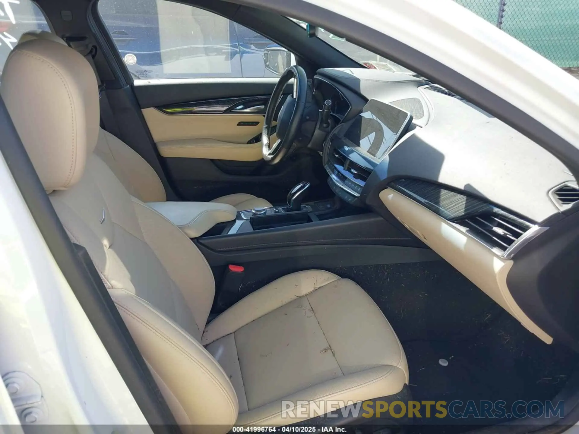 5 fotografías del automóvil dañado 1G6DS5RK9P0149016 CADILLAC CT5 2023