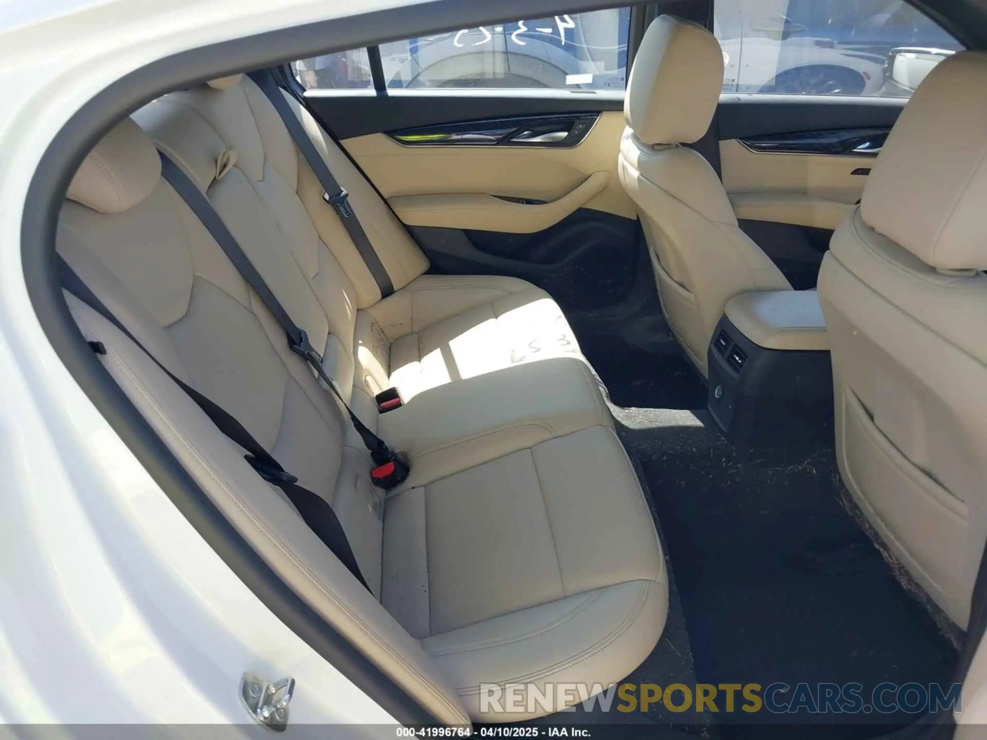 8 fotografías del automóvil dañado 1G6DS5RK9P0149016 CADILLAC CT5 2023