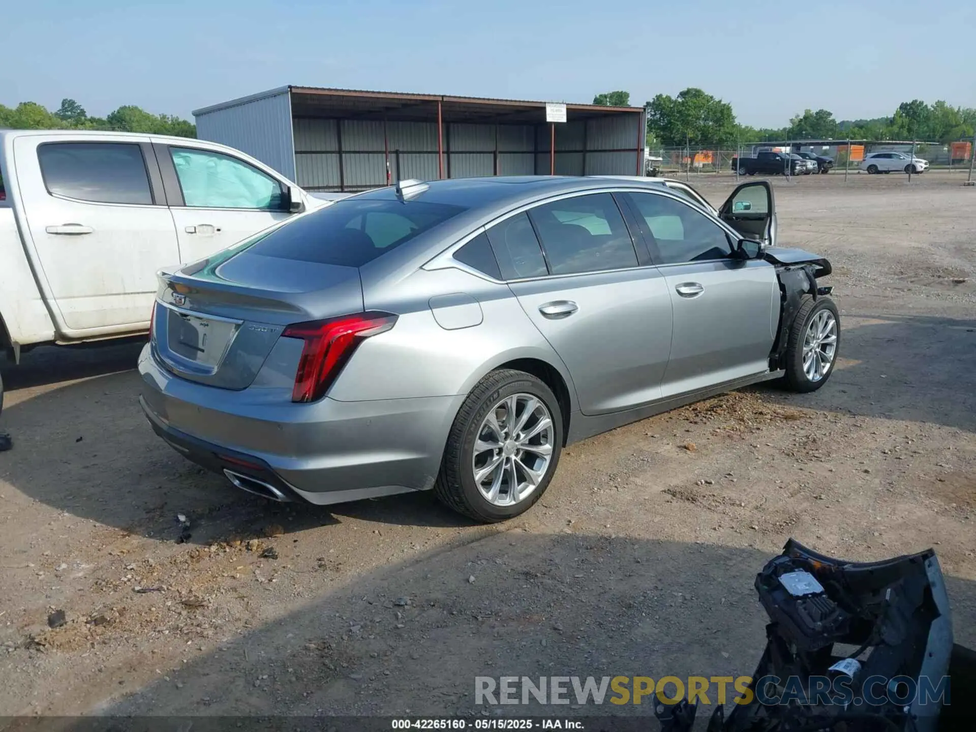 4 fotografías del automóvil dañado 1G6DS5RW5P0110376 CADILLAC CT5 2023