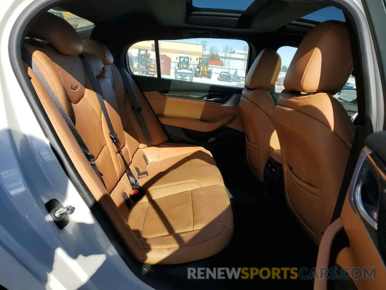 10 fotografías del automóvil dañado 1G6DV5RWXP0139265 CADILLAC CT5 2023
