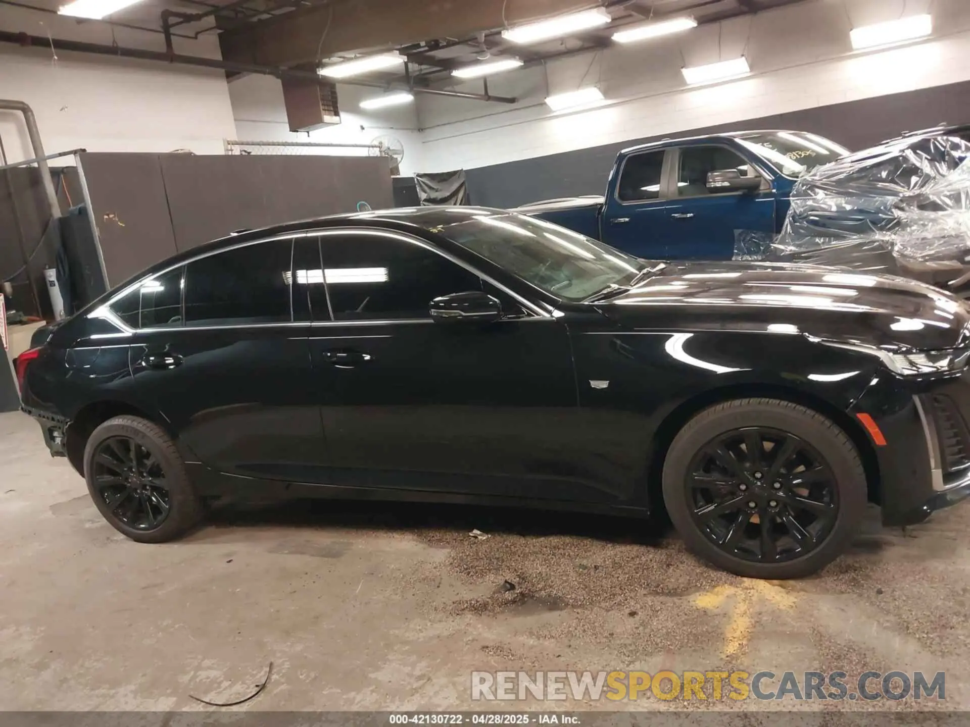 14 fotografías del automóvil dañado 1G6DX5RK7P0135813 CADILLAC CT5 2023