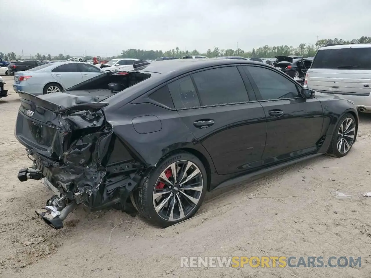 3 fotografías del automóvil dañado 1G6D35R67R0810464 CADILLAC CT5 2024