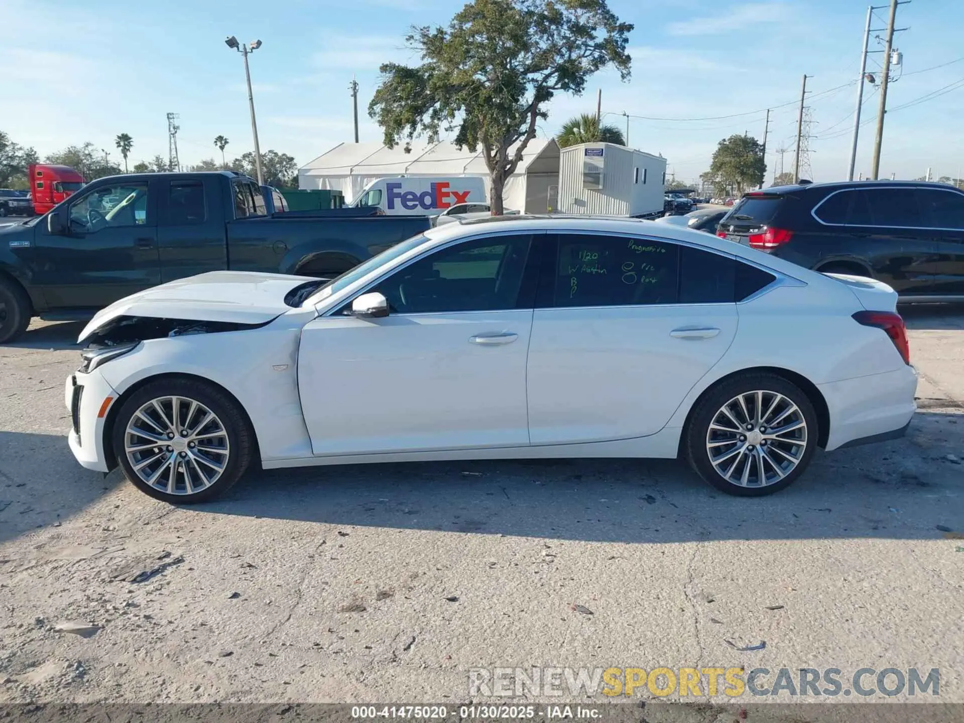 14 fotografías del automóvil dañado 1G6DN5RK4R0130576 CADILLAC CT5 2024