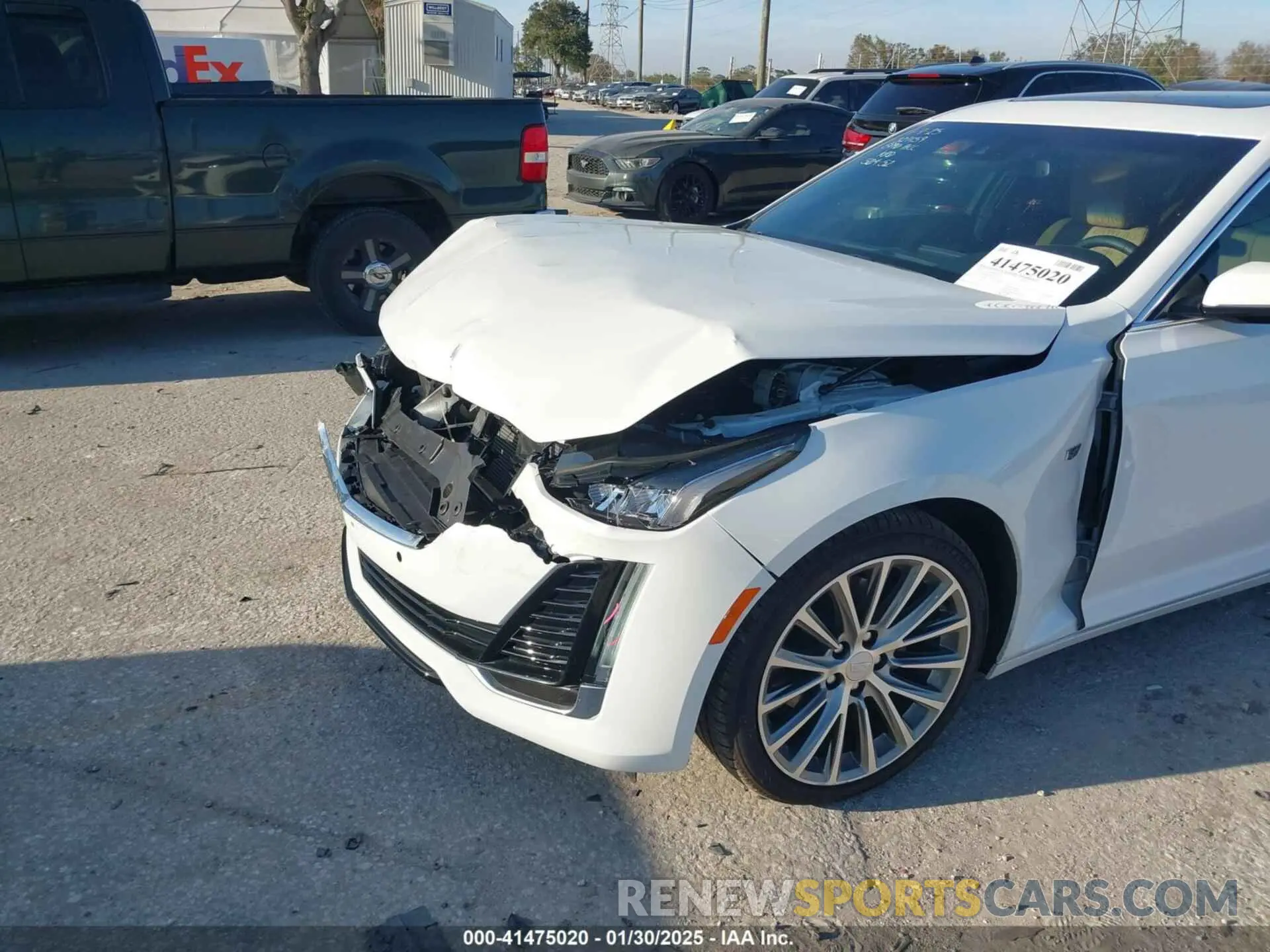 17 fotografías del automóvil dañado 1G6DN5RK4R0130576 CADILLAC CT5 2024