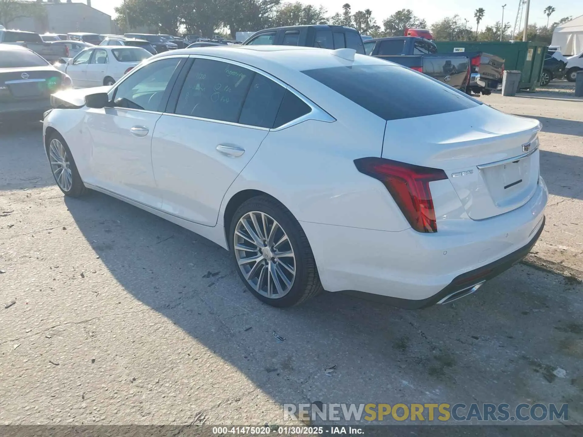 3 fotografías del automóvil dañado 1G6DN5RK4R0130576 CADILLAC CT5 2024