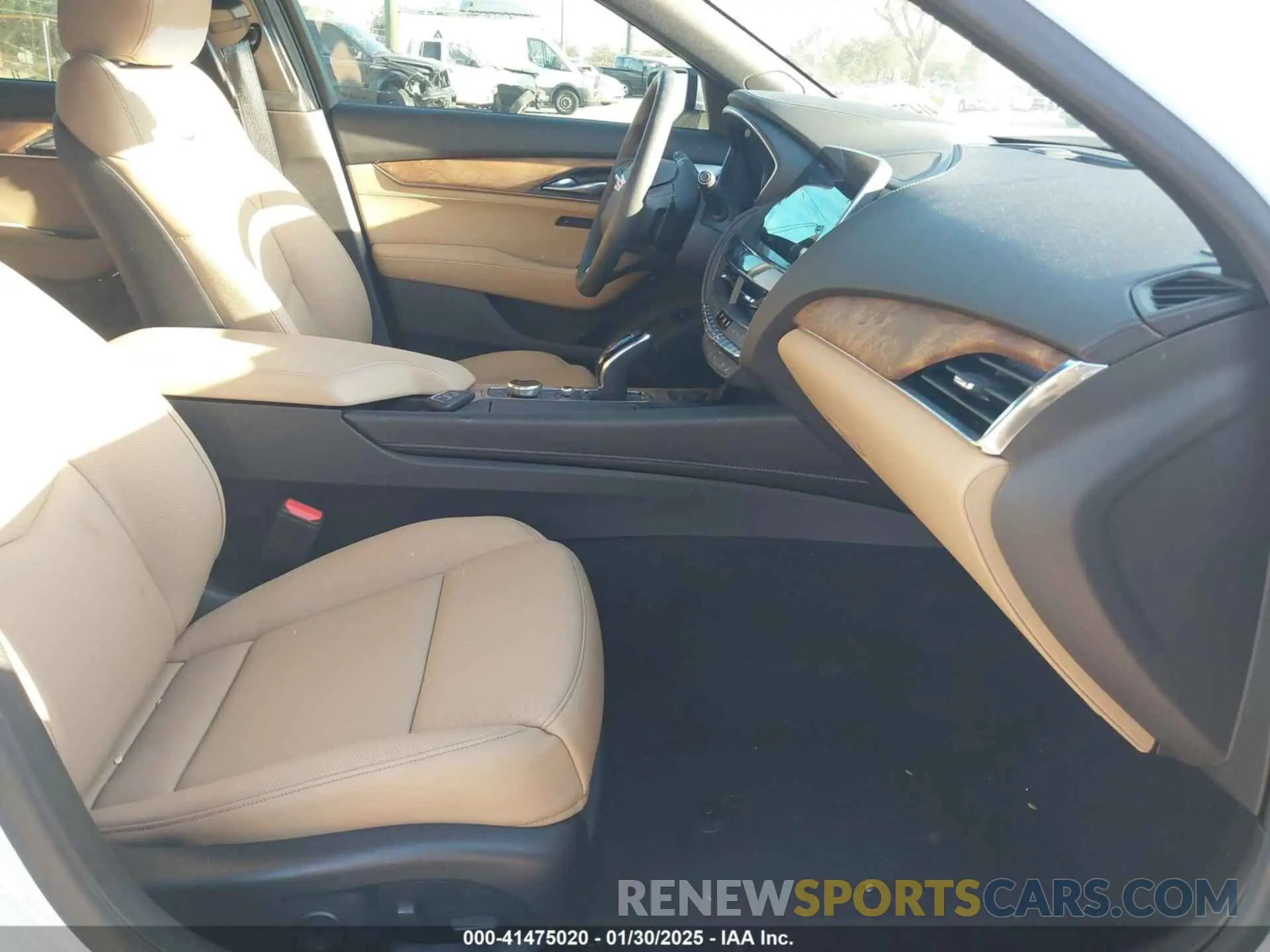5 fotografías del automóvil dañado 1G6DN5RK4R0130576 CADILLAC CT5 2024