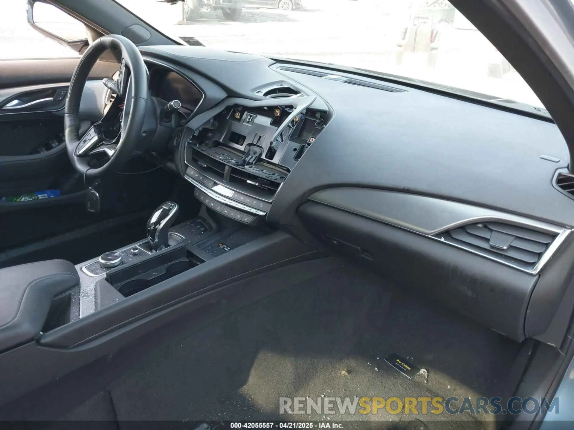 5 fotografías del automóvil dañado 1G6DN5RK9R0121243 CADILLAC CT5 2024