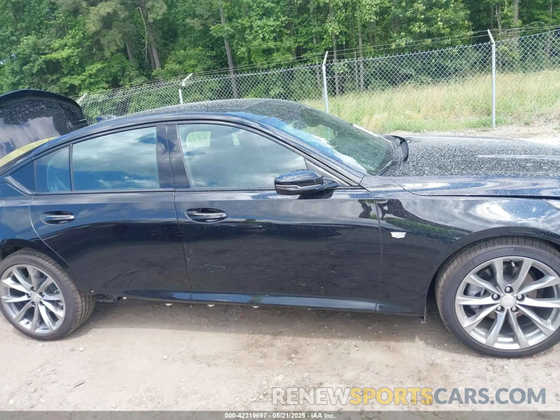 14 fotografías del automóvil dañado 1G6DP5RK3R0127081 CADILLAC CT5 2024