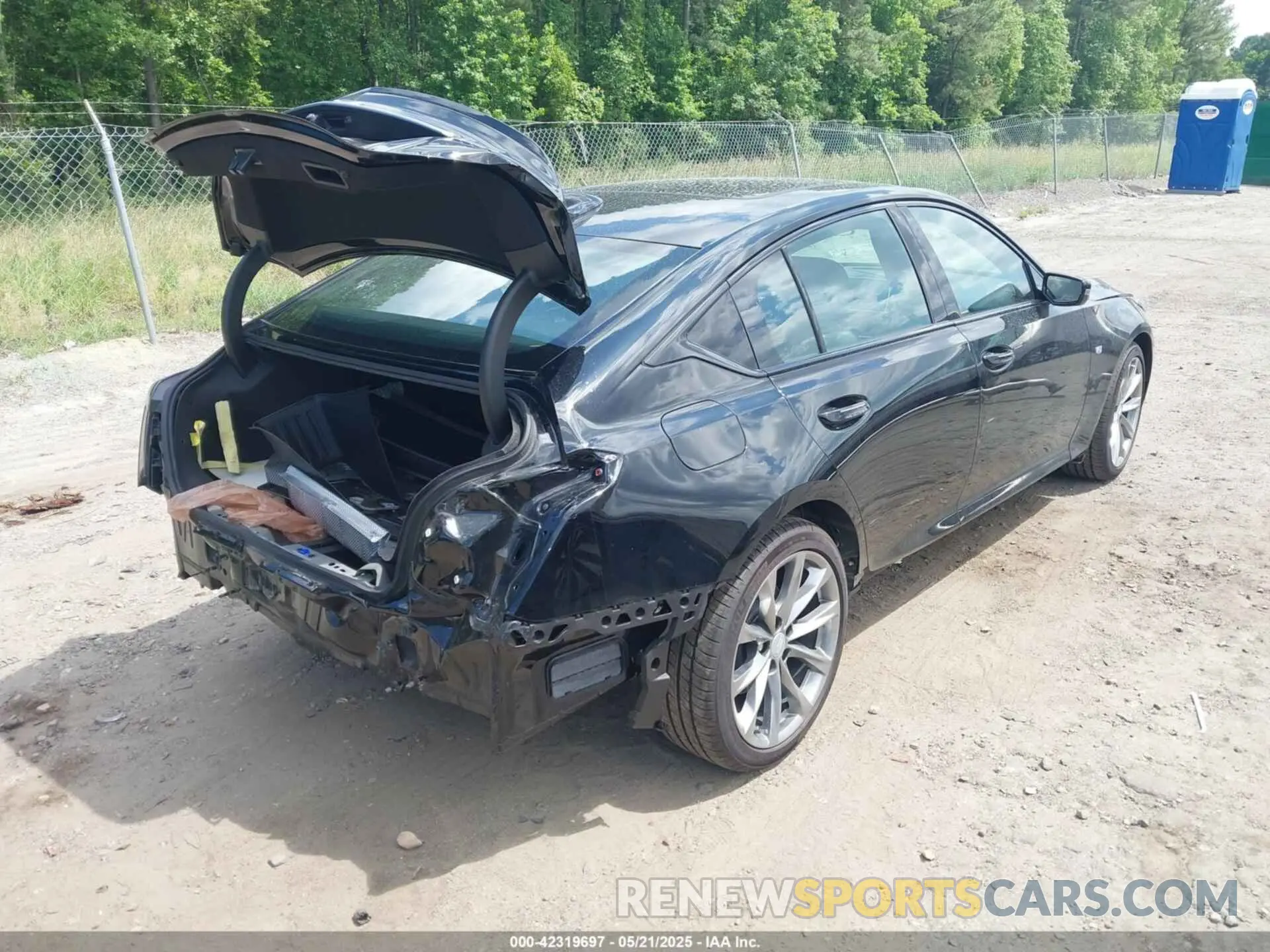 4 fotografías del automóvil dañado 1G6DP5RK3R0127081 CADILLAC CT5 2024