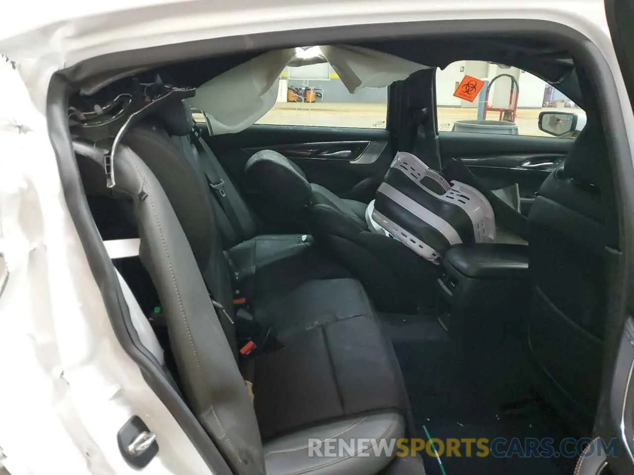 10 fotografías del automóvil dañado 1G6DP5RK9R0108857 CADILLAC CT5 2024