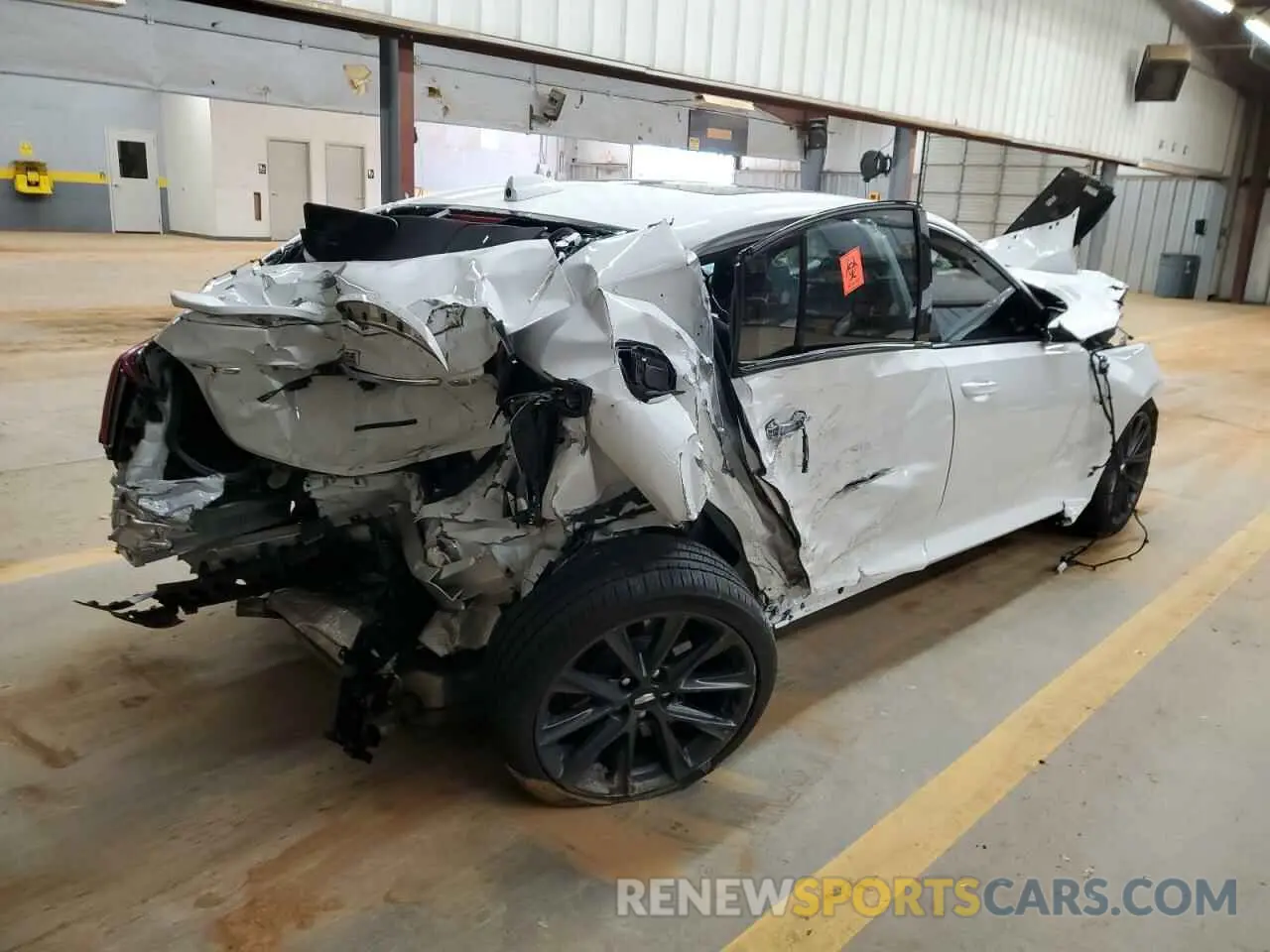 3 fotografías del automóvil dañado 1G6DP5RK9R0108857 CADILLAC CT5 2024