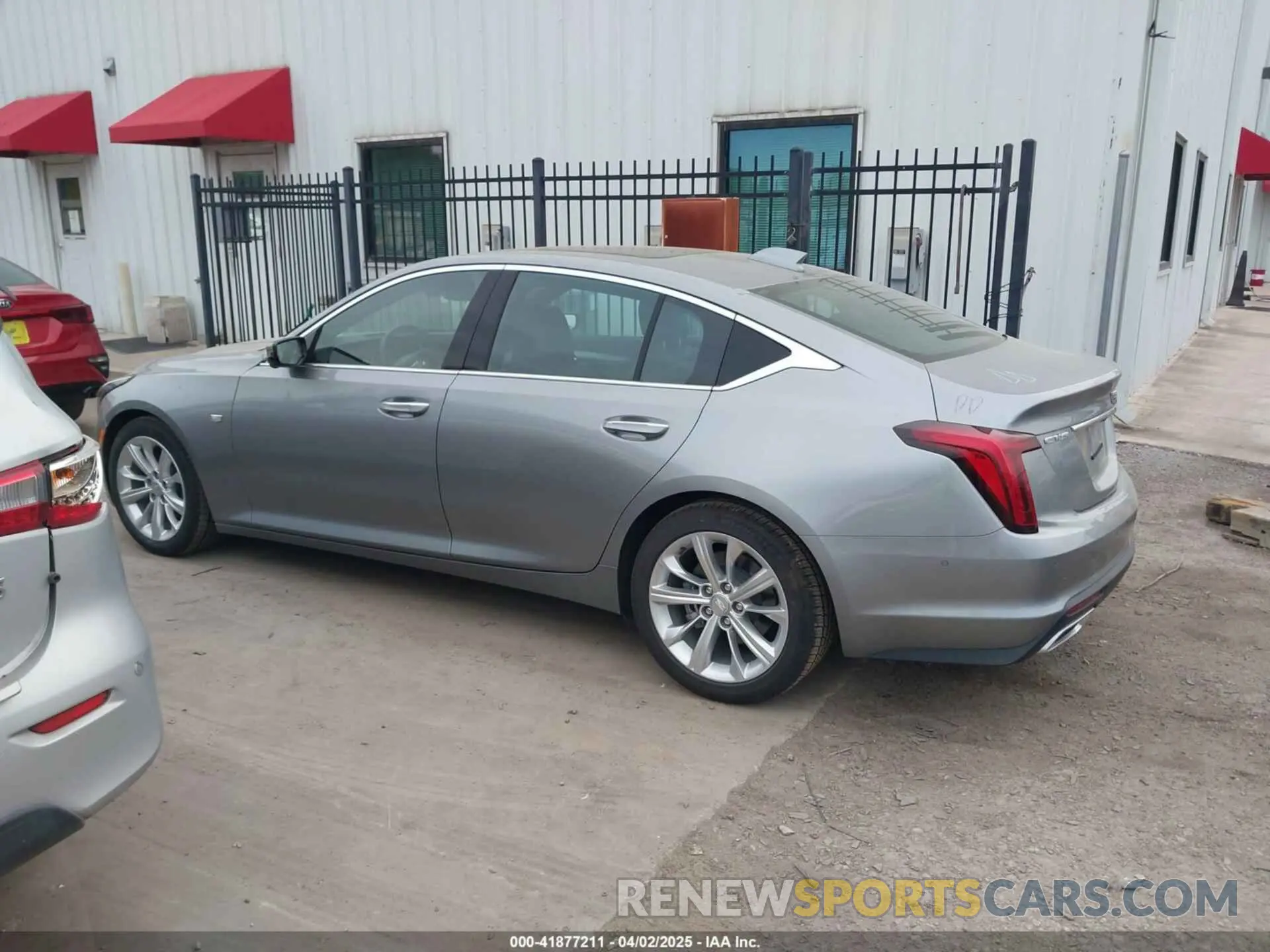 14 fotografías del automóvil dañado 1G6DN5RK5S0109211 CADILLAC CT5 2025