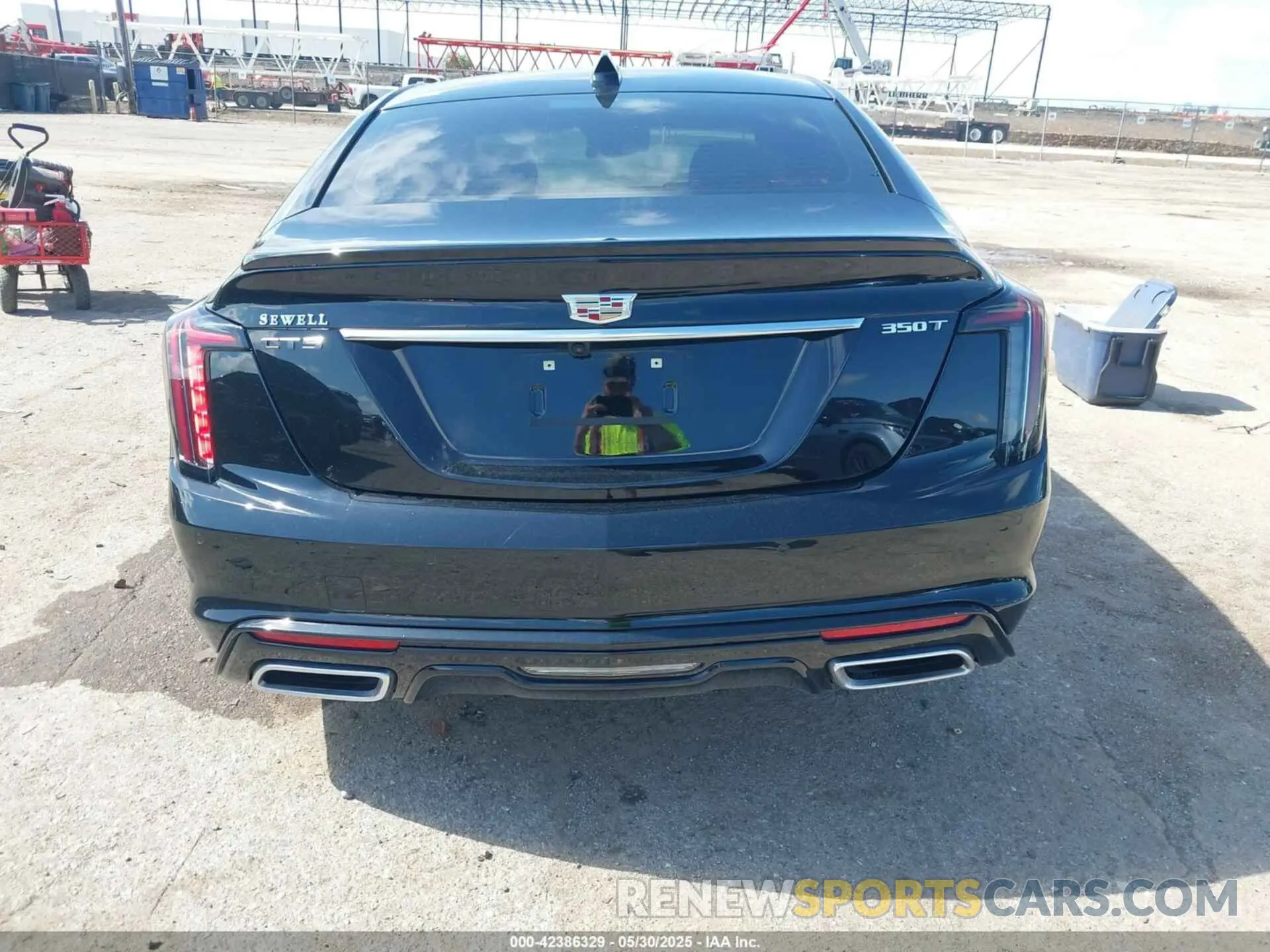 17 fotografías del automóvil dañado 1G6DP5RK3S0100470 CADILLAC CT5 2025