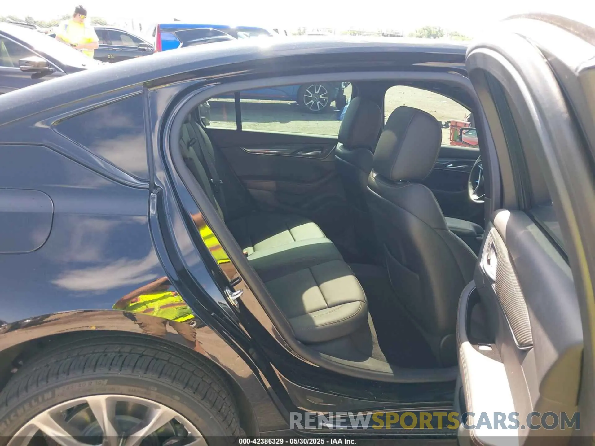 8 fotografías del automóvil dañado 1G6DP5RK3S0100470 CADILLAC CT5 2025